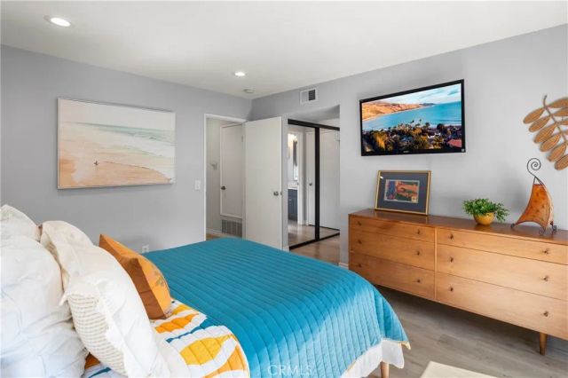 152 N Singingwood, Orange, CA 92869