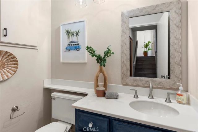 152 N Singingwood, Orange, CA 92869