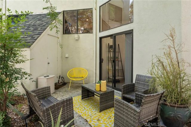 152 N Singingwood, Orange, CA 92869