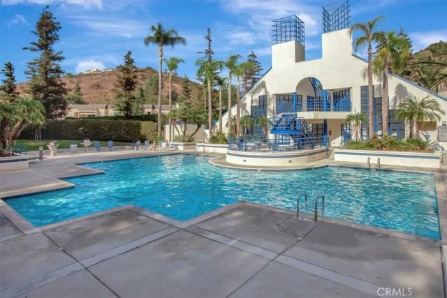 152 N Singingwood, Orange, CA 92869