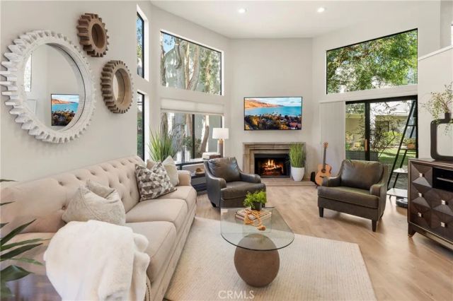 152 N Singingwood, Orange, CA 92869