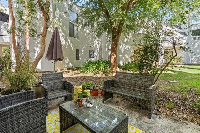 152 N Singingwood, Orange, CA 92869