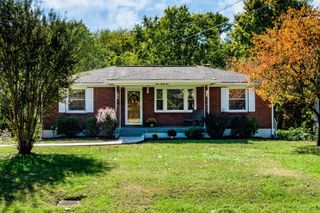 324 Jacksonian Drive, Hermitage, TN 37076
