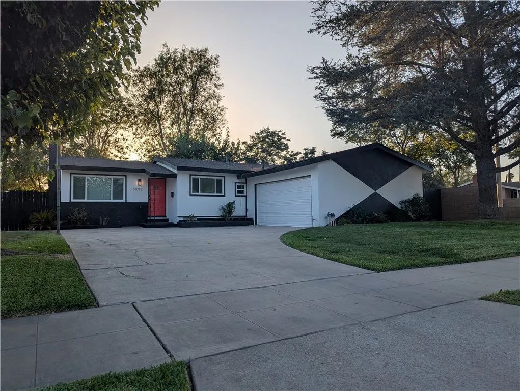 6295 Banner Court, Riverside, CA 92504