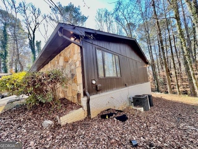 6068 Dee Court, Stone Mountain, GA 30087