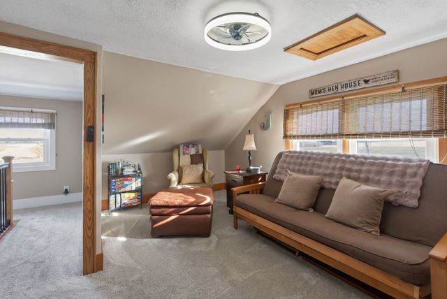 8015 148TH Avenue, Orion, IL 61273