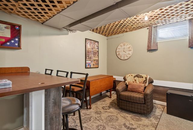 8015 148TH Avenue, Orion, IL 61273