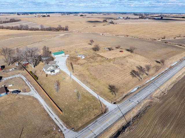 8015 148TH Avenue, Orion, IL 61273