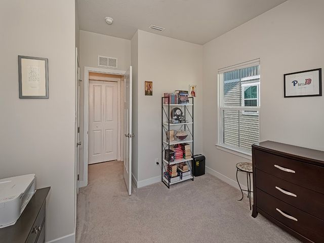 126 Lupine Dr, Adams Twp, PA 16046