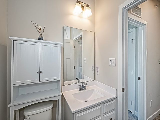 126 Lupine Dr, Adams Twp, PA 16046