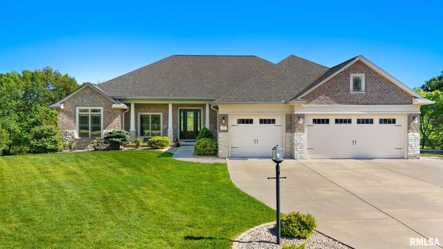 15 STREAMWOOD Court, Washington, IL 61571