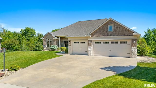 15 STREAMWOOD Court, Washington, IL 61571