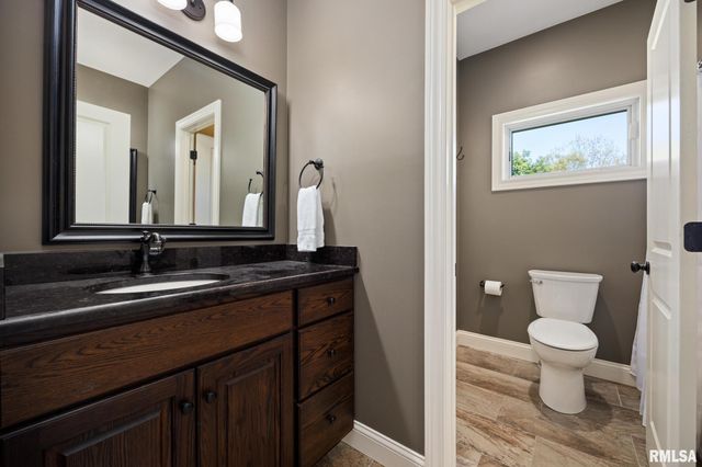 15 STREAMWOOD Court, Washington, IL 61571