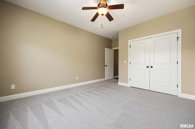 15 STREAMWOOD Court, Washington, IL 61571