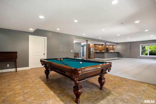 15 STREAMWOOD Court, Washington, IL 61571