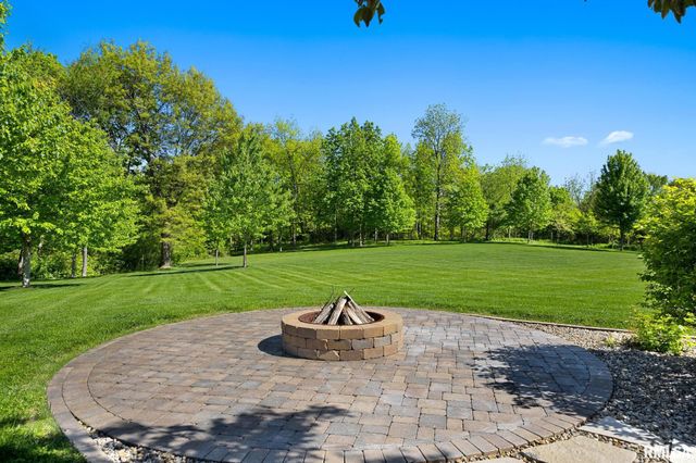 15 STREAMWOOD Court, Washington, IL 61571