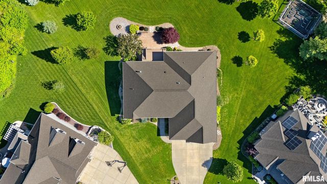15 STREAMWOOD Court, Washington, IL 61571