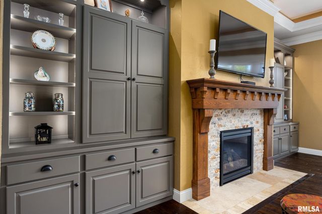 15 STREAMWOOD Court, Washington, IL 61571
