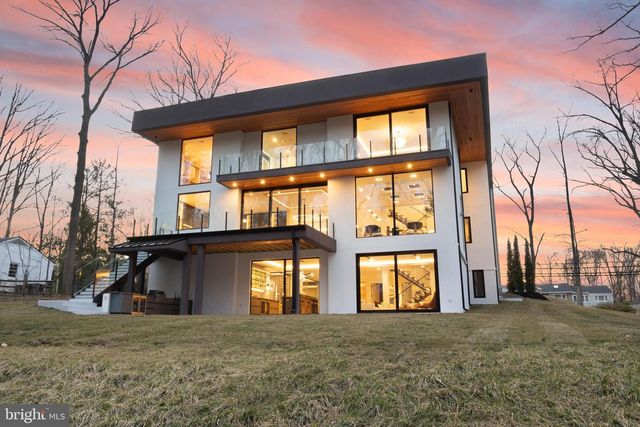 3317 PROSPERITY AVE, Fairfax, VA 22031