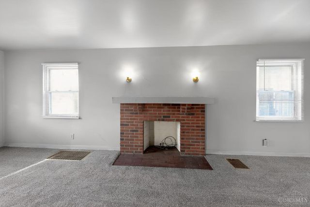 2406 Montana Avenue, Cincinnati, OH 45211