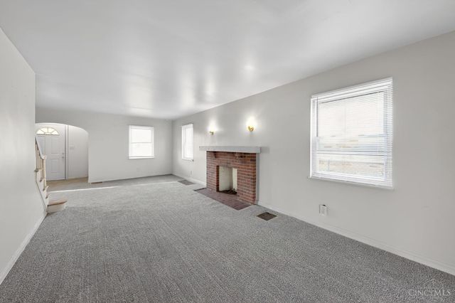 2406 Montana Avenue, Cincinnati, OH 45211