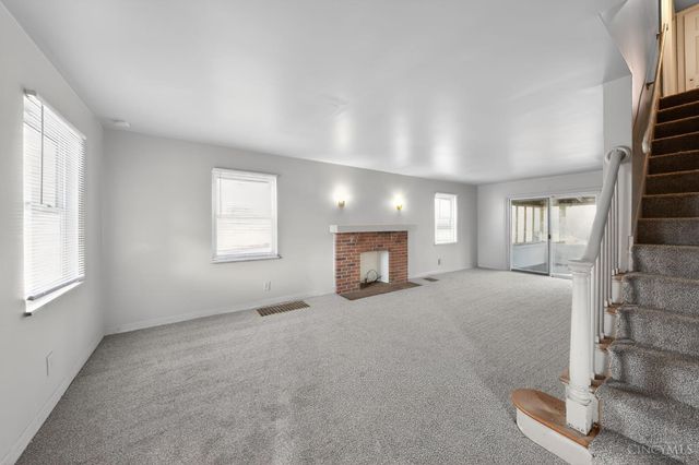 2406 Montana Avenue, Cincinnati, OH 45211