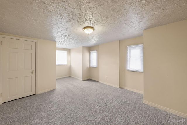 2406 Montana Avenue, Cincinnati, OH 45211