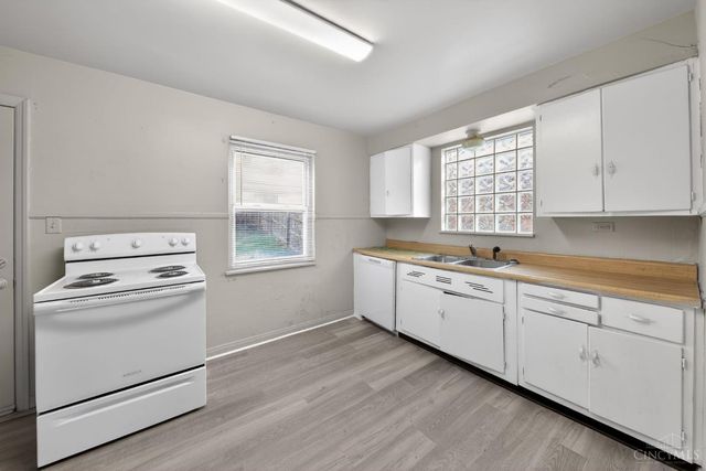 2406 Montana Avenue, Cincinnati, OH 45211