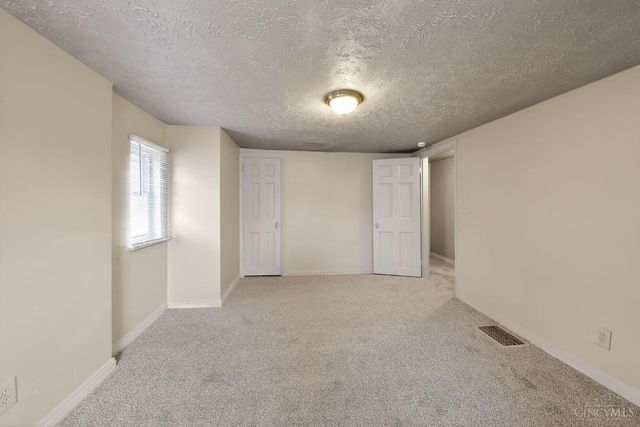 2406 Montana Avenue, Cincinnati, OH 45211