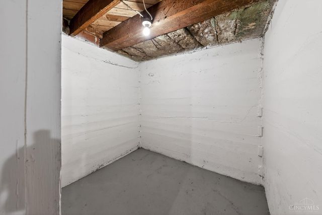 2406 Montana Avenue, Cincinnati, OH 45211