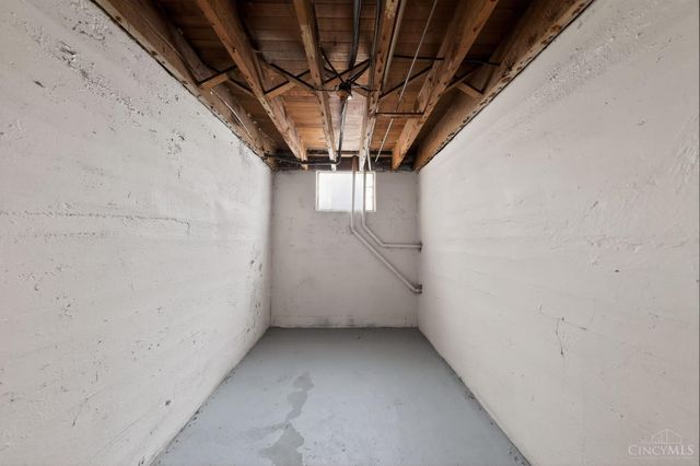 2406 Montana Avenue, Cincinnati, OH 45211