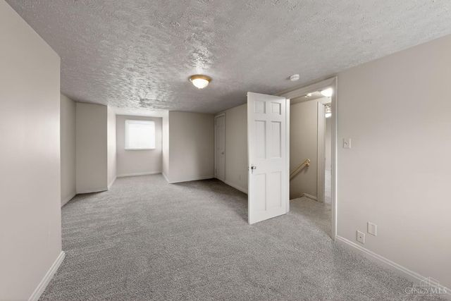 2406 Montana Avenue, Cincinnati, OH 45211