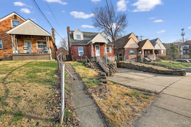 2406 Montana Avenue, Cincinnati, OH 45211