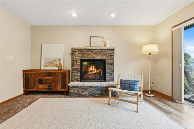 8821 Rainier Court, Woodbury, MN 55125