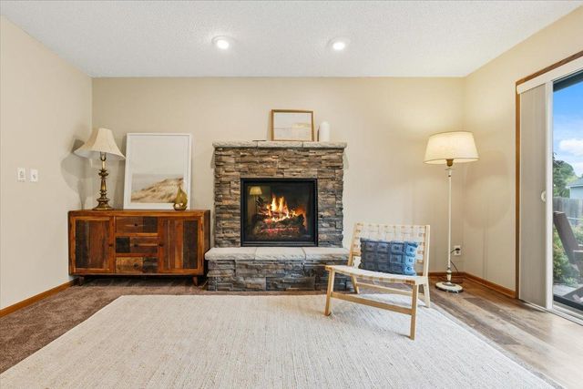8821 Rainier Court, Woodbury, MN 55125
