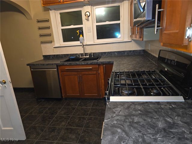 64 Sheldon Street, Rittman, OH 44270