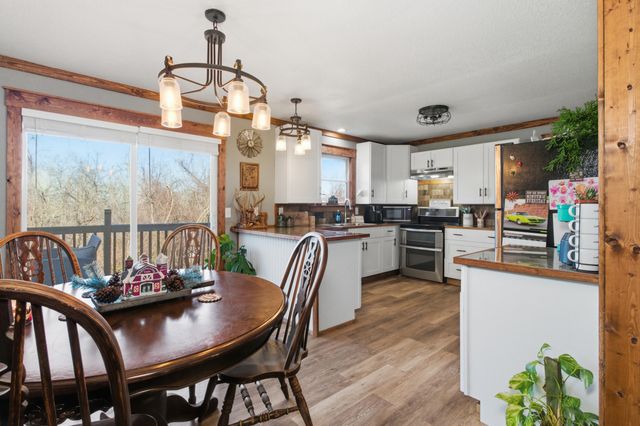 8857 State Route Ad, Dora, MO 65637