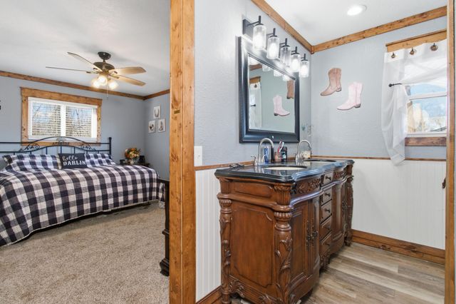 8857 State Route Ad, Dora, MO 65637