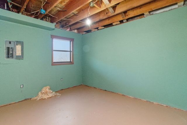 8857 State Route Ad, Dora, MO 65637