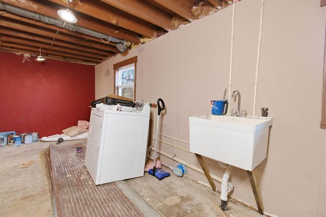 8857 State Route Ad, Dora, MO 65637