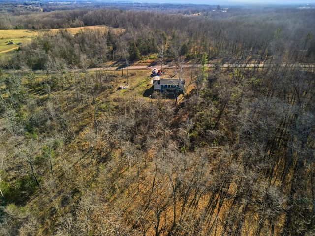 8857 State Route Ad, Dora, MO 65637