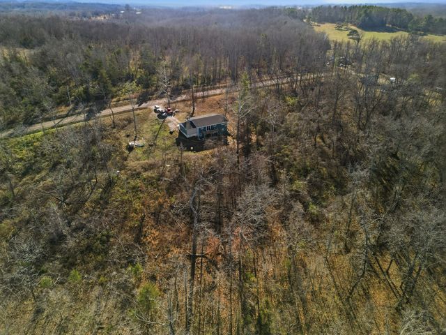 8857 State Route Ad, Dora, MO 65637