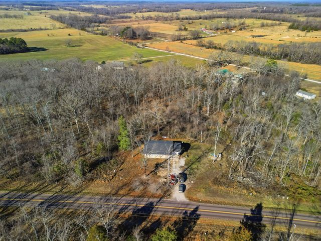 8857 State Route Ad, Dora, MO 65637