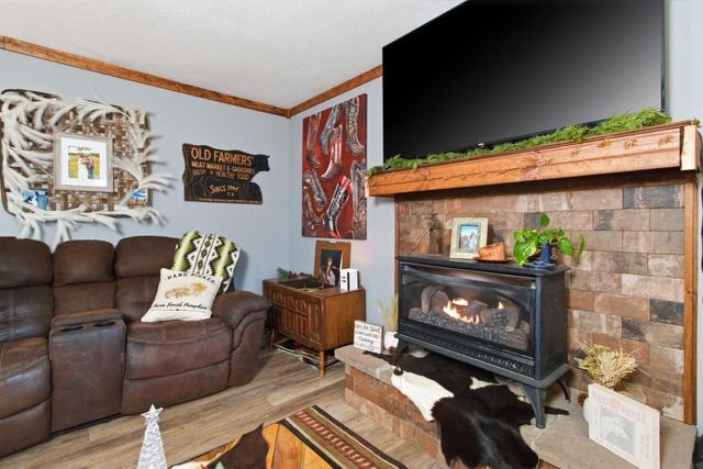 8857 State Route Ad, Dora, MO 65637