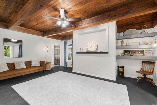 305 Glenora Avenue, Sherwood, AR 72120