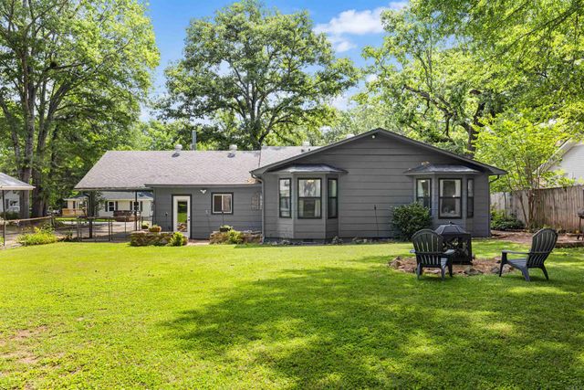 305 Glenora Avenue, Sherwood, AR 72120