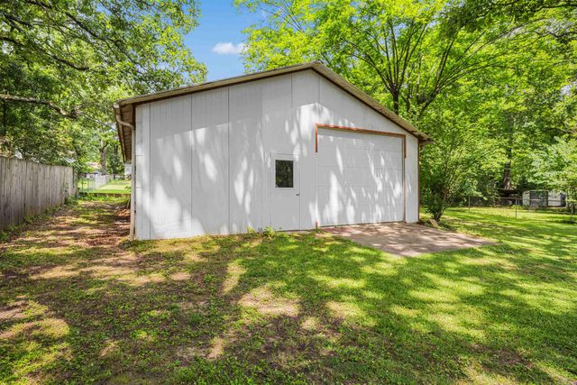 305 Glenora Avenue, Sherwood, AR 72120