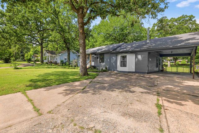 305 Glenora Avenue, Sherwood, AR 72120