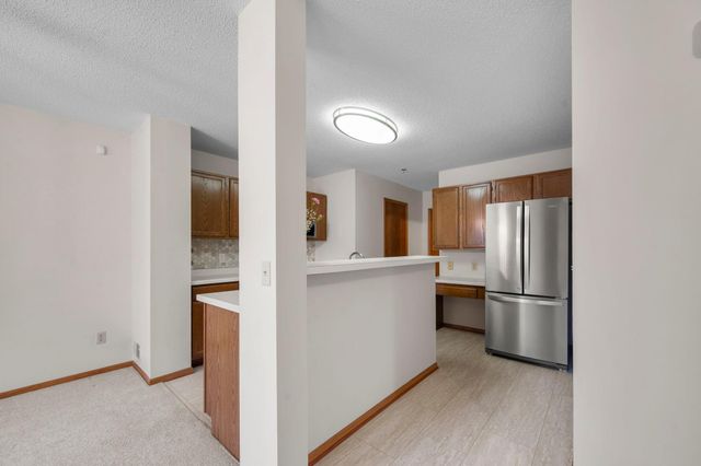 2611 Concord Way, Mendota Heights, MN 55120