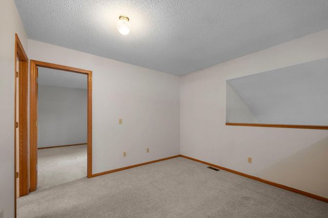 2611 Concord Way, Mendota Heights, MN 55120